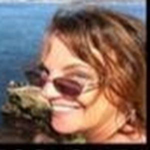 Meet your Posher, Laurie